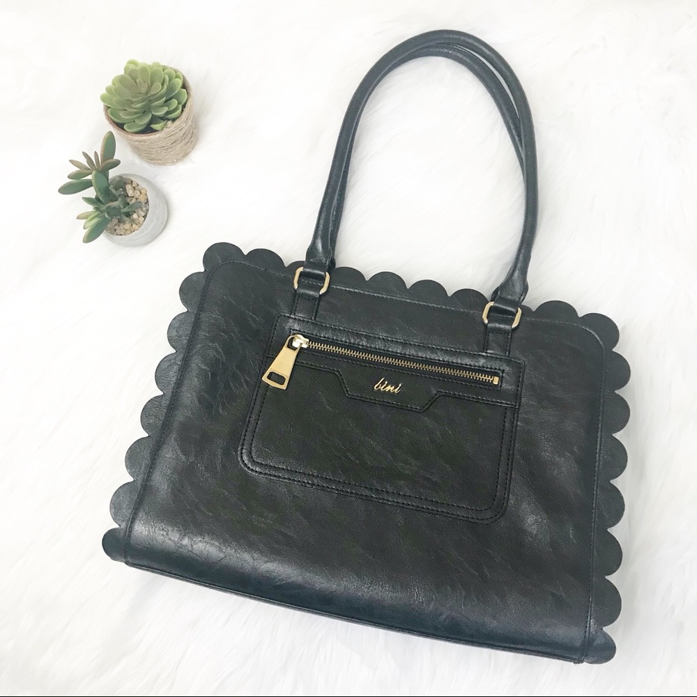 Gianni Bini Black Scalloped Handbag